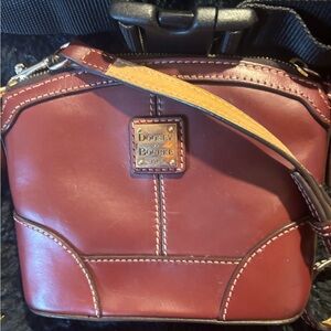 Dooney& Bourke small burgundy dome satchel/crossbody